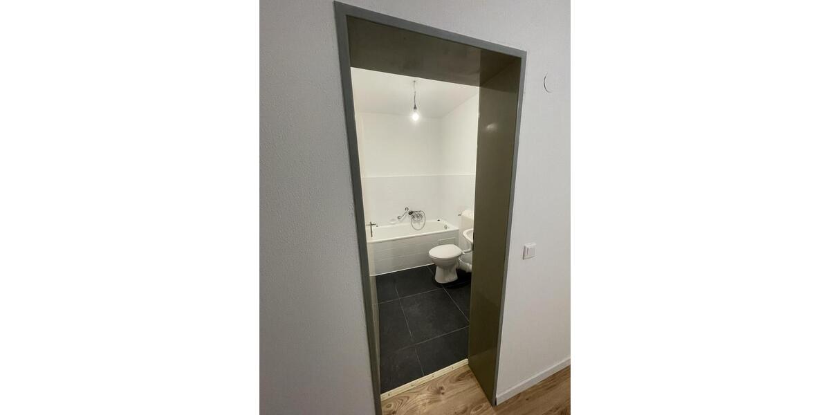Etagenwohnung Wuppertal Gemarkung Nächstebreck - 2.5 Zimmer, 64 m&sup2;, 530&euro; | Angebot:25857618