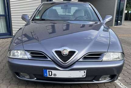 Alfa Romeo 166