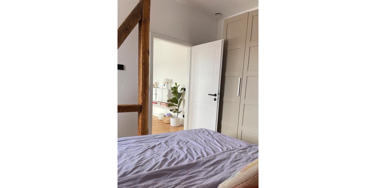 Dachgeschoßwohnung Ratingen Homberg - 3 Zimmer, 100 m&sup2;, 1.430&euro; | Angebot:26552489