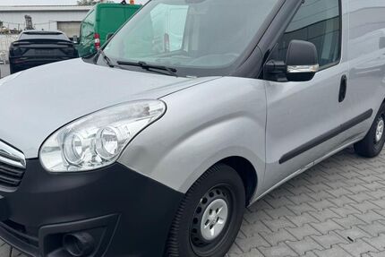 Opel Combo 248.000 km 3.950 € Essen 45356