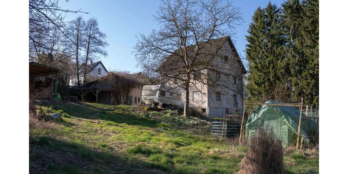 Haus zum Kaufen in Solingen 475.000 € 175 m² 7 zimmer