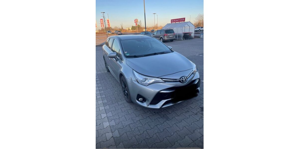 Toyota Avensis 135.000 km 12.000 € Köln 51149