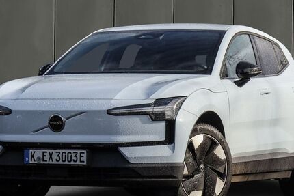 Volvo EX30 2.500 km 39.330 &euro; Köln 50968