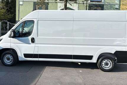 Opel Movano 10.490 km 23.990 &euro; Düsseldorf 40591