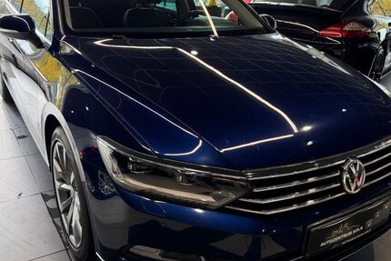 VW Passat 213.529 km 14.300 € Köln 51103