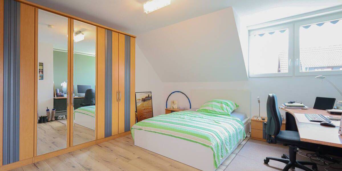 Etagenwohnung Langenfeld Richrath - 3 Zimmer, 105 m&sup2;, 415.000&euro; | Angebot:26826376