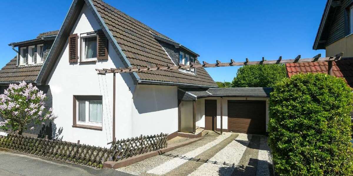 Einfamilienhaus Solingen Central - 7 Zimmer, 142 m&sup2;, 369.000&euro; | Angebot:27264807