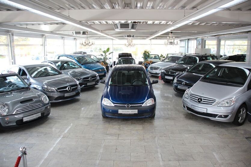 Opel Corsa 140.000 km 1.990 € Essen 45356