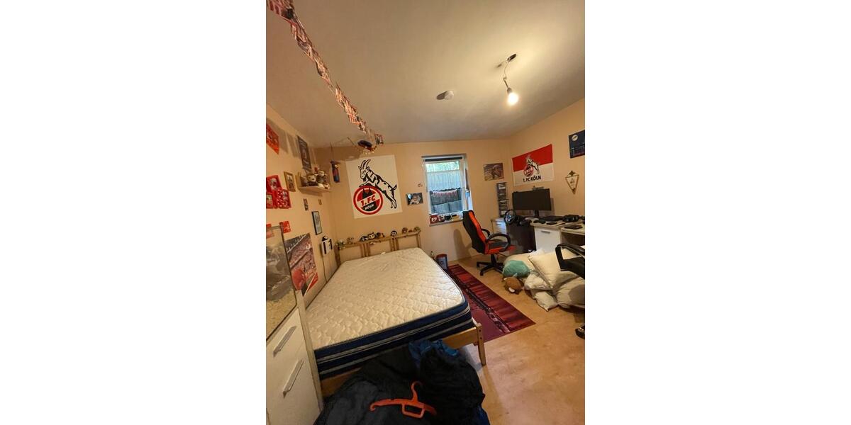 Etagenwohnung Overath - 3 Zimmer, 111 m&sup2;, 1.530&euro; | Angebot:26418880