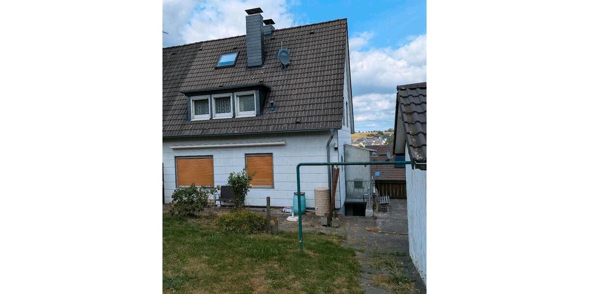 Doppelhaushälfte Wipperfürth - 6 Zimmer, 111 m&sup2;, 275.000&euro; | Angebot:27221775