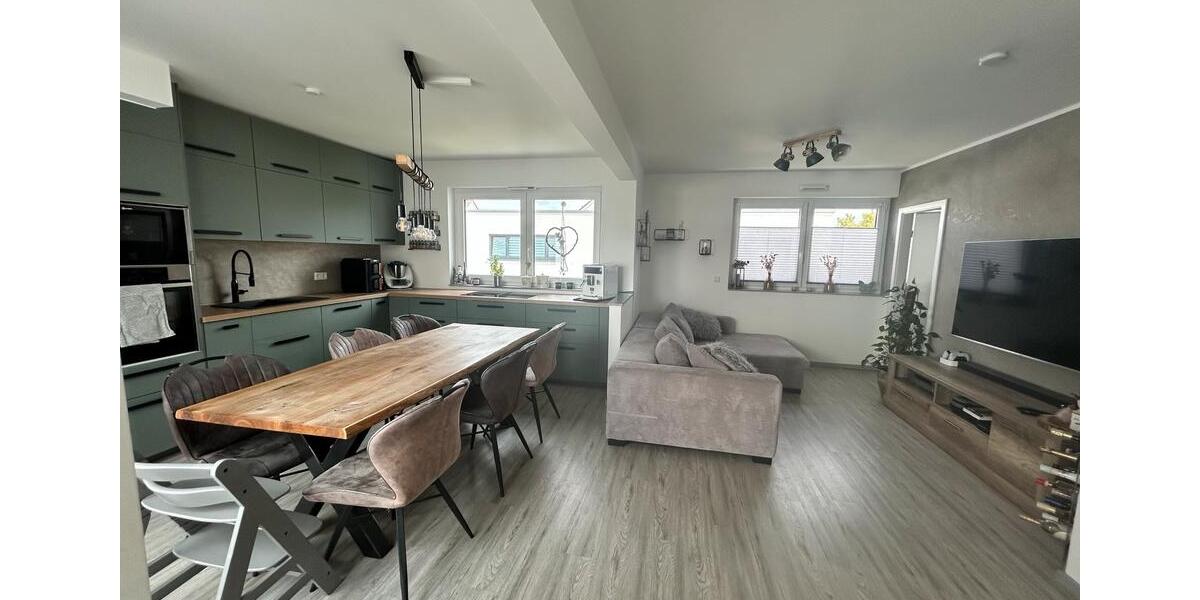 Terrassenwohnung Langenfeld (Rheinland) - 4 Zimmer, 90 m&sup2;, 1.500&euro; | Angebot:26705755