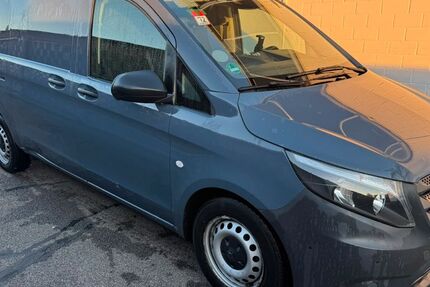 Mercedes-Benz Vito 111.088 km 9.150 &euro; Köln 51149