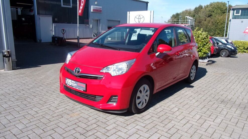 Toyota Verso-S 42.980 km 8.499 € Ratingen 40882