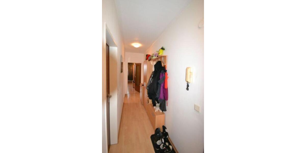 Dachgeschoßwohnung Hilden - 2 Zimmer, 65 m&sup2;, 590&euro; | Angebot:24831846