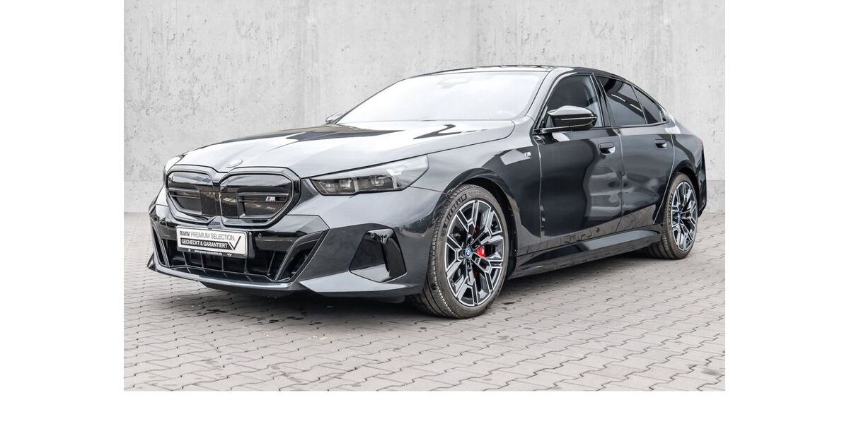 BMW i5 21.500 km 76.900 &euro; Velbert 42553
