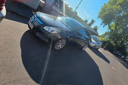 Opel Insignia 190.000 km 6.299 &euro; Köln 51103