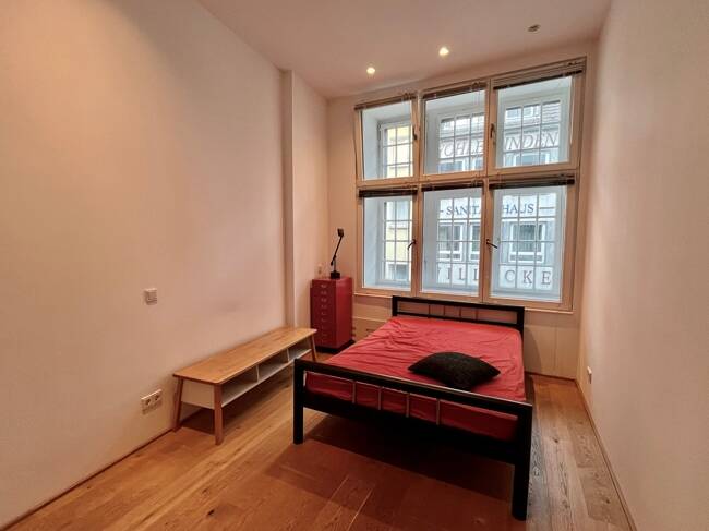 Unikat im Veedel: Altbau-Charme in saniertem Baudenkmal