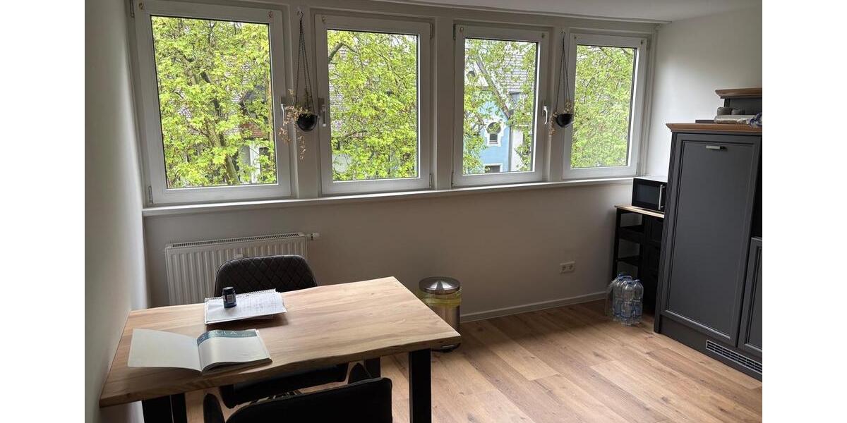 Etagenwohnung Düsseldorf Stadtbezirk 2 - 2 Zimmer, 72 m&sup2;, 1.400&euro; | Angebot:24329062