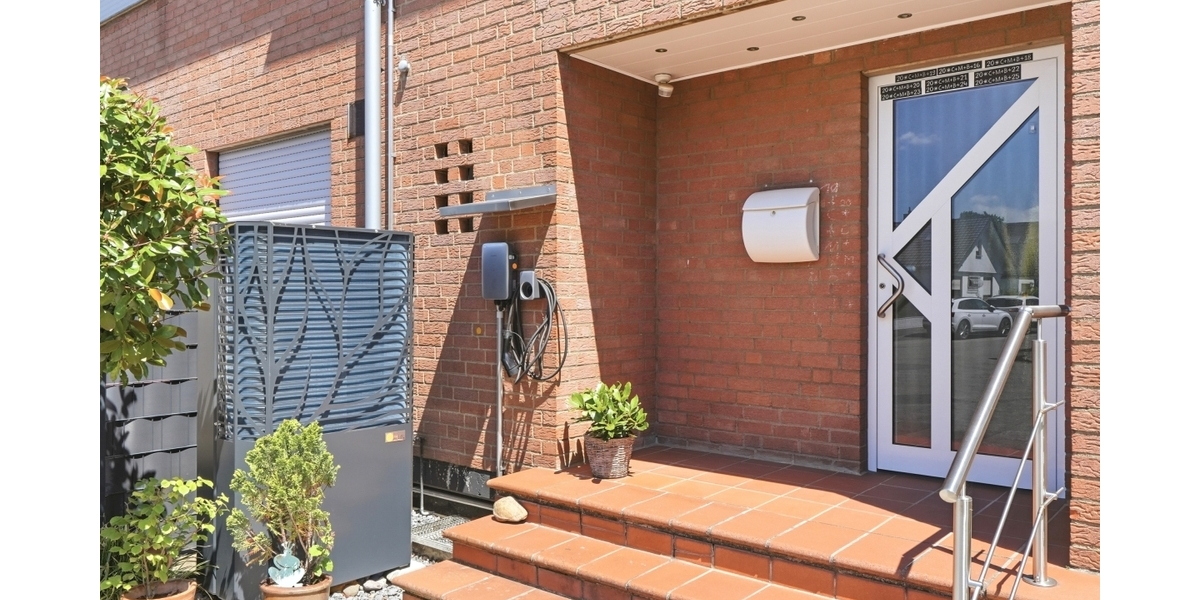 Modernisiert & energieeffizient! 161 m² Wohnkomfort mit Wärmepumpe, PV-Anlage in einer Sackgasse. - Reihenmittelhaus Pulheim | Angebot:27212381