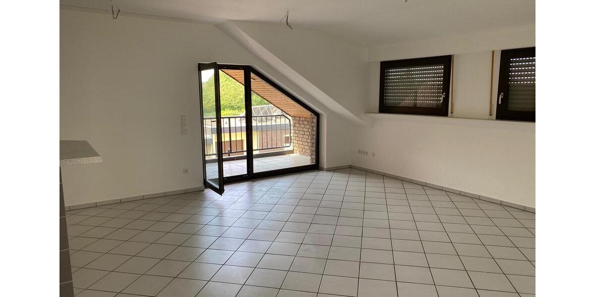 Dachgeschoßwohnung Pulheim - 3 Zimmer, 73 m&sup2;, 1.200&euro; | Angebot:24896200