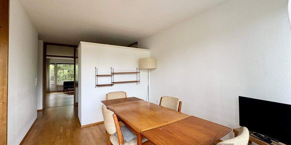 Etagenwohnung Düsseldorf Golzheim - 5 Zimmer, 105 m&sup2;, 550.000&euro; | Angebot:24810215