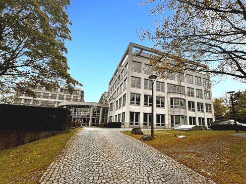 Arbeiten Sie in HQ Ruhrallee oder überall in unserem globalen Netzwerk