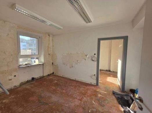 Gewerbeobjekt Düsseldorf Stadtmitte - 1 Zimmer, 230 m&sup2;, 3.105&euro; | Angebot:26886911