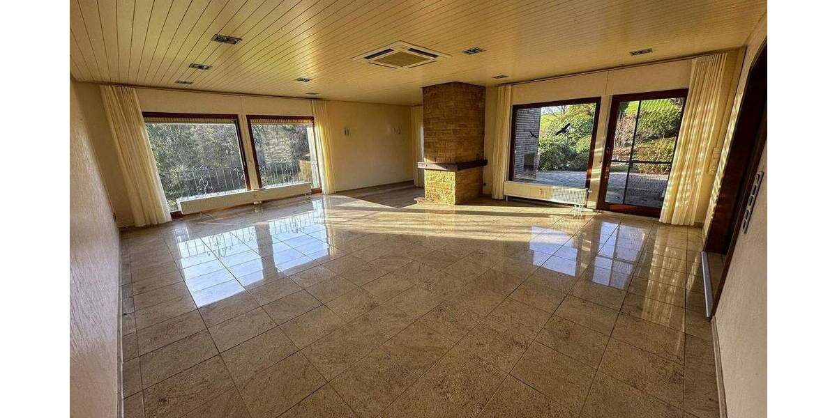 Bungalow Solingen Gräfrath - 6 Zimmer, 228 m&sup2;, 675.000&euro; | Angebot:24668153