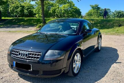 Audi TT 136.155 km 7.190 &euro; Köln 50735