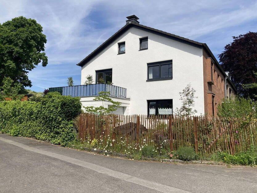 Hübsches, geräumiges und gepflegtes Zweifamilienhaus in Köln Vogelsang