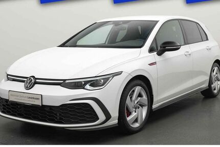 VW Golf 28.582 km 31.680 &euro; Leverkusen 51379