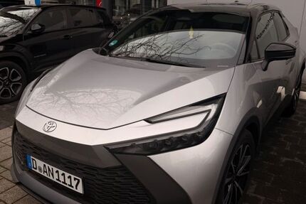Toyota C-HR 28.900 km 26.700 &euro; Düsseldorf 40235