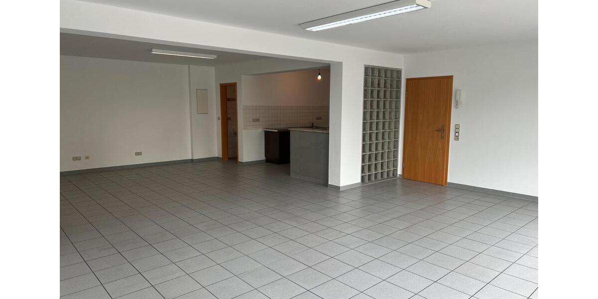 Maisonettenwohnung Pulheim - 3 Zimmer, 159 m&sup2;, 1.600&euro; | Angebot:27591086