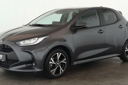 Toyota Yaris 29.300 km 20.484 &euro; Düsseldorf 40233