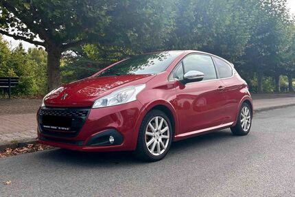 Peugeot 208 109.000 km 6.999 &euro; Düsseldorf 40474