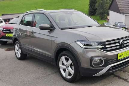 VW T-Cross 40.073 km 18.995 &euro; Halver 58553