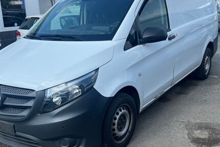 Mercedes-Benz Vito 191.553 km 9.520 &euro; Düsseldorf 40233