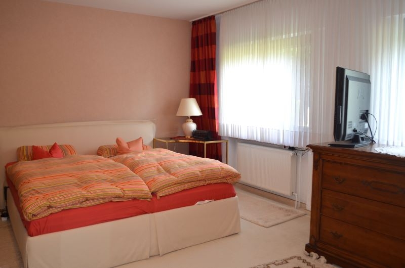 Haus sucht glückliche Familie - Reiheneckhaus mit großem Garten in ruhiger Lage! 4 zimmer