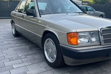 Mercedes 190