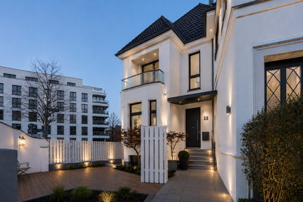 Haus Düsseldorf Heerdt - 5 Zimmer, 203 m&sup2;, 1.900.000&euro; | Angebot:26604987