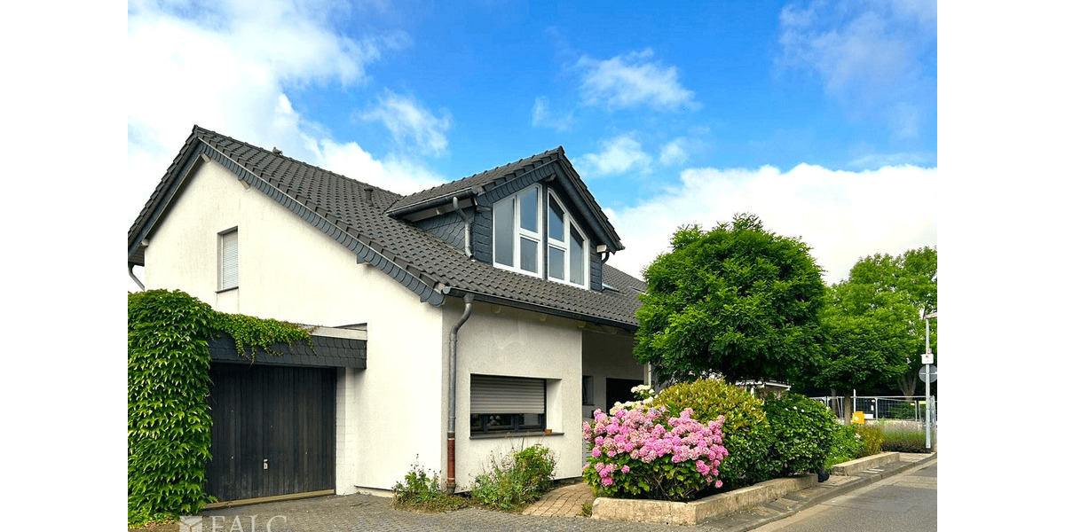 Einfamilienhaus Pulheim Stommeln - 7 Zimmer, 253 m&sup2;, 779.000&euro; | Angebot:24250420