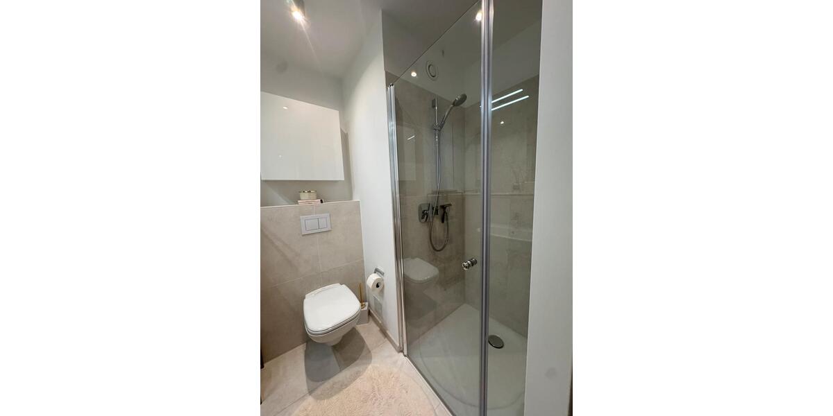 Etagenwohnung Düsseldorf Flingern Süd - 2 Zimmer, 40 m&sup2;, 1.800&euro; | Angebot:24745901