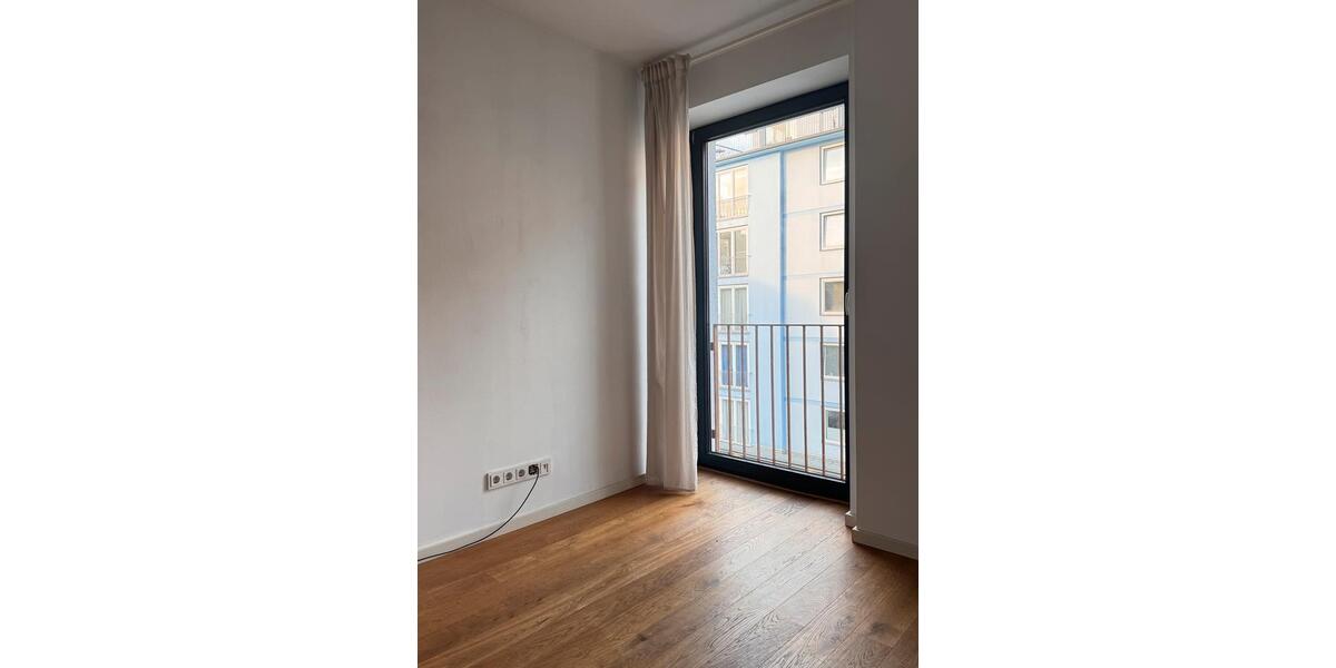 Etagenwohnung Düsseldorf Stadtmitte - 1 Zimmer, 28 m&sup2;, 800&euro; | Angebot:25841759