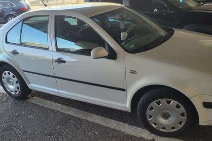 VW Bora 156.000 km 2.000 &euro; Wuppertal, Stadt 42283