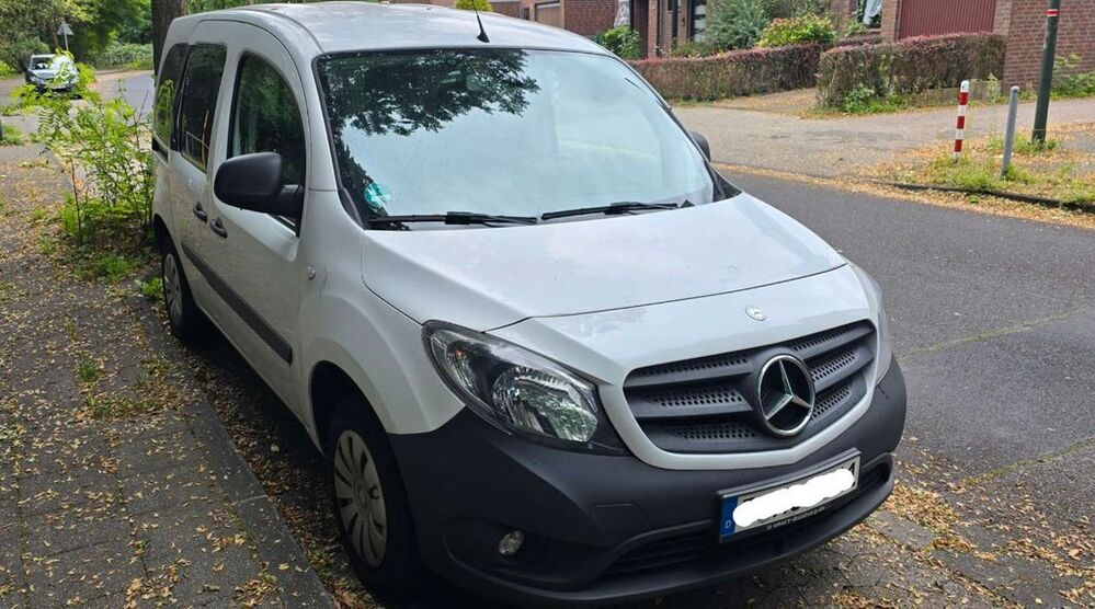 Mercedes-Benz Citan 69.500 km 9.990 € Düsseldorf 40217