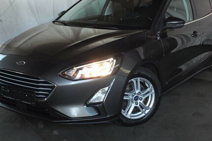 Ford Focus NAVI BLUETOOTH SHZ PARCTRONIC 1 HAND 124.895 km 11.500 &euro; Köln 50858
