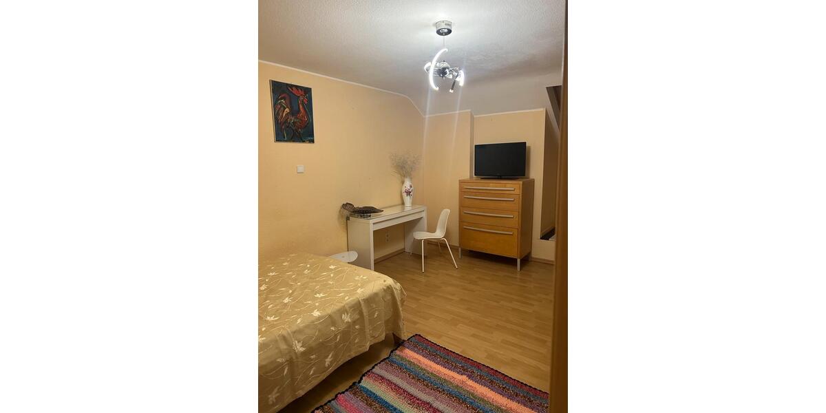 Dachgeschoßwohnung Neuss Augustinusviertel - 1 Zimmer, 50 m&sup2;, 750&euro; | Angebot:24836698