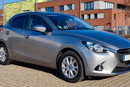 Mazda 2 82.200 km 8.300 &euro; Ratingen 40882