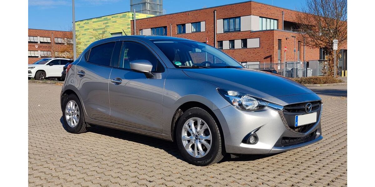 Mazda 2 82.200 km 8.300 &euro; Ratingen 40882
