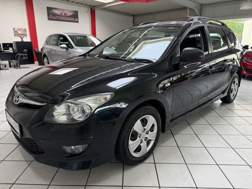 i30